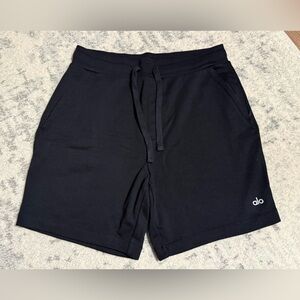 Alo Yoga Mens Chill Short Black Medium